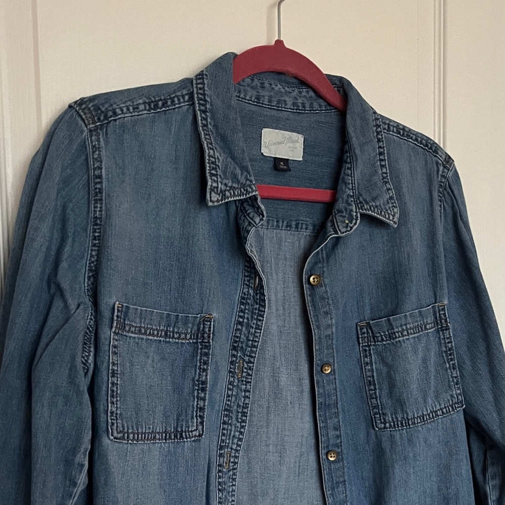 Universal Thread Denim Blue Button Down Shirt - Picture 3 of 5